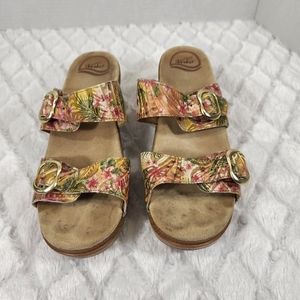 Dansko clog sandal Sophie Floral pattern